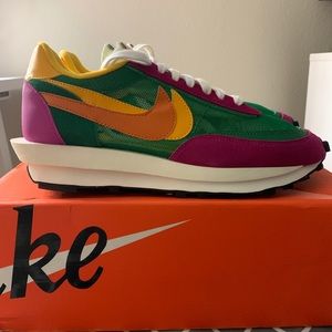 NIKE LDWAFFLE/SACAI SZ 10